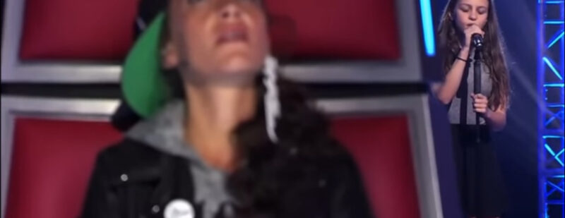 La impresionante interpretación de “Nothing Else Matters” de una niña de 12 años en The Voice ha dejado a los fans de Metallica absolutamente hipnotizados