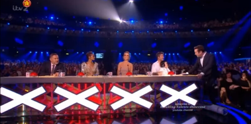 ¡Simon Cowell empezó a gritar como loco! Estos pequeños milagros cantaron una canción que Simón no podía pronunciar.