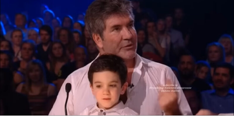 ¡Simon Cowell empezó a gritar como loco! Estos pequeños milagros cantaron una canción que Simón no podía pronunciar.