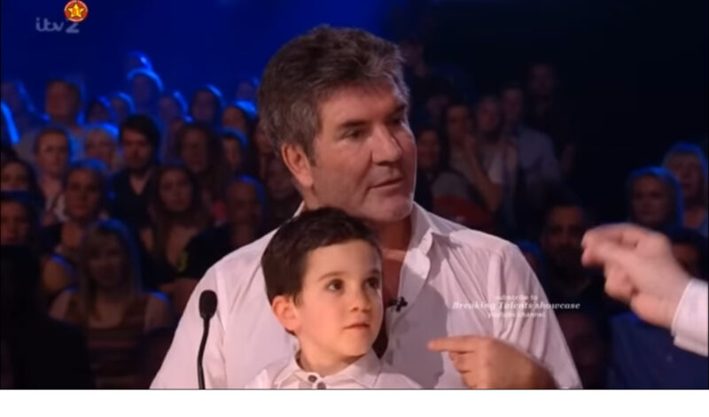 ¡Simon Cowell empezó a gritar como loco! Estos pequeños milagros cantaron una canción que Simón no podía pronunciar.