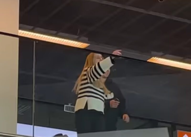 Niña de 6 años canta en la sala quedan atónitas Visto en 1 día 90.000000 millones de personas