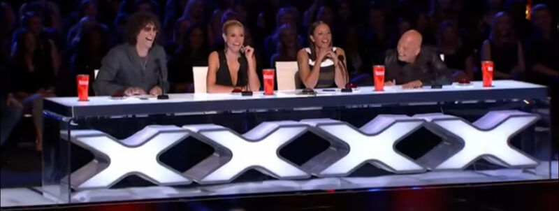Esto nunca volverá a suceder, Simon Cowell y el público están simplemente asombrados por la canción de esta chica.