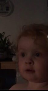 Estoy enfermo y cansado”, un niño pequeño lanza una hilarante perorata con acento escocés
