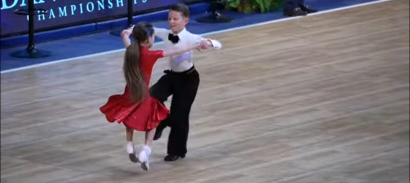 El electrizante Jive de Young Dance Duo se roba el espectáculo