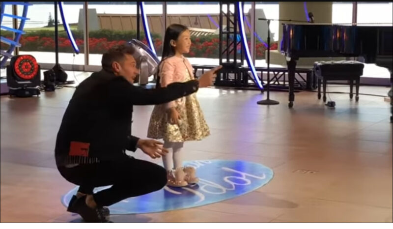 Una gran cantante que tiene 7 años sorprendió a los jueces de “American Idol” con su voz… ¡Video adjunto!