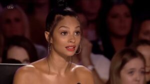 ¡Soy la mejor cantante del mundo! ¡Vaya declaración! ¡Esta chica sorprendió a todos con su voz! ¡Esto hay que verlo!