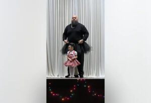 El video del concierto que hizo la mamá de la niña se volvió viral. ¡El padre derritió millones de corazones con su gesto adorable!