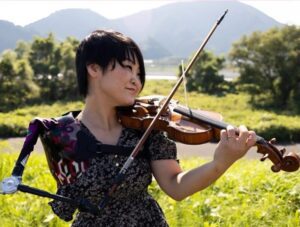 La japonesa Manami Ito sorprendió a todos con su habilidad para tocar el violín. ¡Ella comparte las dificultades que ha enfrentado! ¡Detalles interesantes sobre su vida dura!