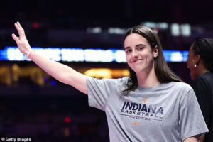 ¿Por qué prometió Elon Musk 10 millones de dólares en apoyo a Caitlin Clark? ¡Detalles interesantes!