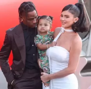 «Llamaba a mi mamá y lloraba en crisis»: Kylie Jenner hablaba abiertamente sobre cómo vivió una depresión que no entendía.