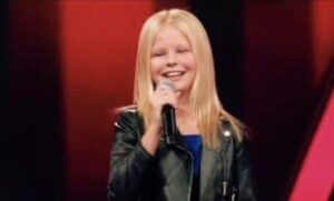 ¡Qué sensación! ¡Esta niña impresiona a los jueces y gana el Botón Dorado! ¡Hay que verlo!