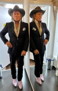 "Él fue transformado por la cirugía plástica": ¡Rourke, de 71 años, apareció con una nueva imagen sorprendente!