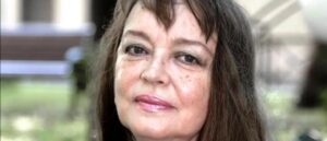 Los años no han sido amables con ella. ¡Es difícil reconocer a una de las actrices más bellas en esta mujer cansada y envejecida!