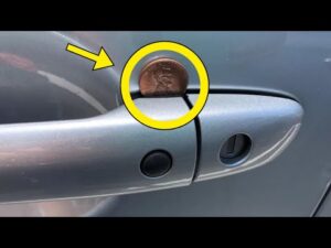 "¡Ni siquiera tienes idea de lo que significa! Eso es lo que значит, когда ves un centavo atascado en la manija de la puerta de tu coche."