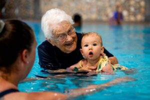 "¿Saben por qué esta abuela de 102 años merece respeto?"