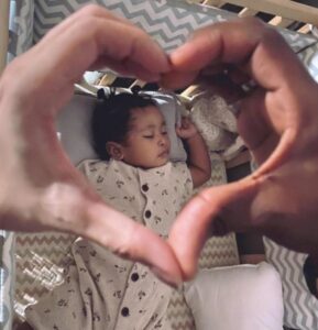 ¿Cómo es el hijo de un padre africano y una madre vietnamita? Nació una niña única.