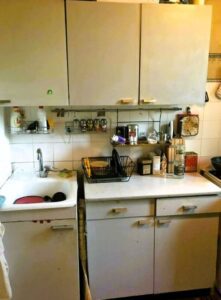 ¡Vaya, simplemente impresionante... Una chica convirtió su viejo apartamento en la casa de sus sueños! ¡Tienes que verlo!