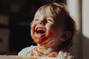 Me devastó descubrir por qué mi hijo de 11 años había colocado una cámara nanny oculta en mi baño.
