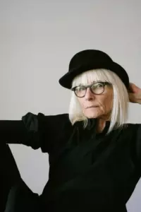 Mi suegra tiró todos los juguetes de mi hijo de 4 años “para enseñarle a ser agradecido” – Yo también le enseñé algo importante