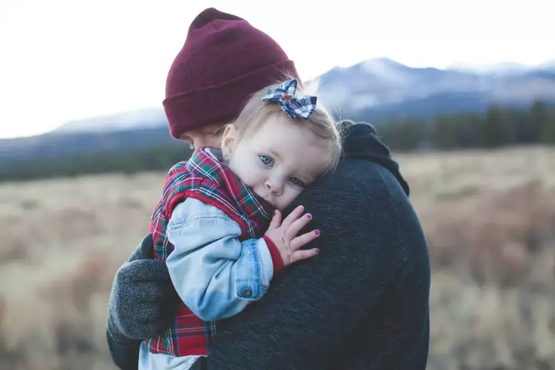 Tengo que criar al hijo de otra persona mientras su madre se divierte en fiestas – Historia del día