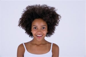 Me convertí en madre subrogada para mi hermana y su esposo — ¡Cuando vieron al bebé, gritaron: “¡ESTE NO ES EL BEBÉ QUE ESPERÁBAMOS!”!