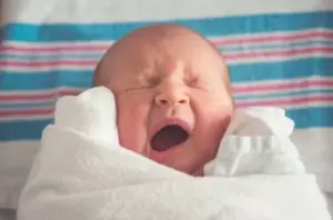 "Este no es el bebé que esperábamos," exclamaron mi hermana y su esposo al ver al bebé para el que había sido madre subrogada.