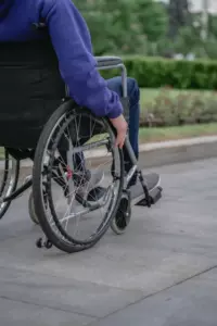 Conductor de autobús insulta a madre lactante sin saber que su marido se subiría en la siguiente parada – Historia del día