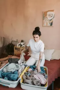 La historia del día trata sobre un hombre que se divorcia de su esposa después del nacimiento de su quinta hija y luego, años después, se encuentra accidentalmente con ella.