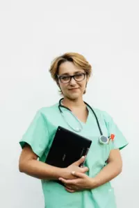 ¡Mi hermana le puso a su hijo el mismo nombre que al mío! No entendí por qué hasta que leyeron el testamento de nuestra madre – Historia del día