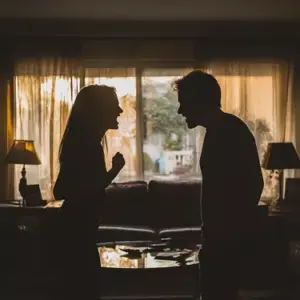 Mi madre me odiaba por parecerme a mi padre biológico, pero todo cambió cuando finalmente lo encontré — Historia del día