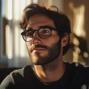 Mi prometido me dijo que su abuela quería conocerme antes de la boda. Al llegar, una enfermera me llevó aparte y me dijo: "No creas ni una palabra".