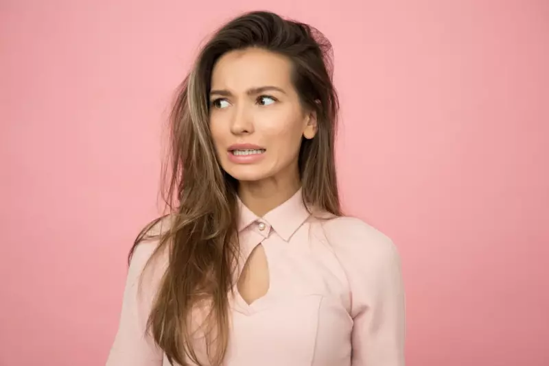 Una niña se avergüenza de su padre "sucio" que trabaja como minero de carbón y llora cuando él toma el micrófono en su graduación — Historia del día