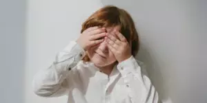 Mi esposo se fue justo después del diagnóstico de autismo de nuestro hijo, solo para exigir la custodia total un mes después, y la razón por la que me dejó sin palabras - Historia del día