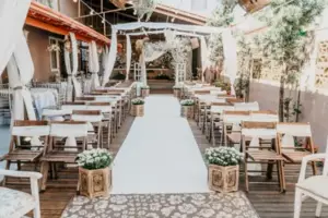 Mi madre le dio el fondo de mi boda a mi prima porque "es más bonita y es más probable que encuentre a alguien"