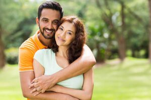 Me enteré de que mi marido me engañó con la novia de 18 años de mi hijo, y me quedé atónito por sus sucios secretos.
